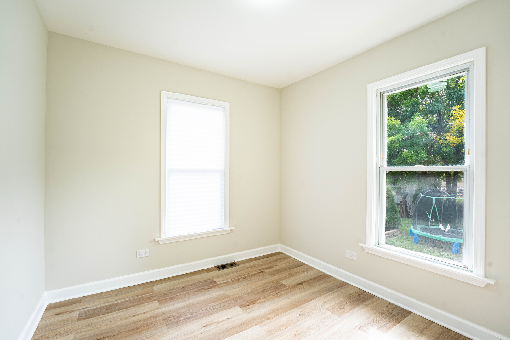 17825 Chicago Avenue Property Photo 17