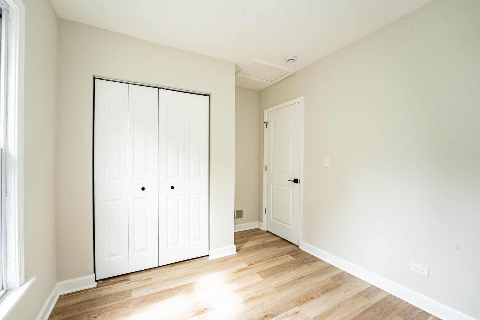 17825 Chicago Avenue Property Photo 18