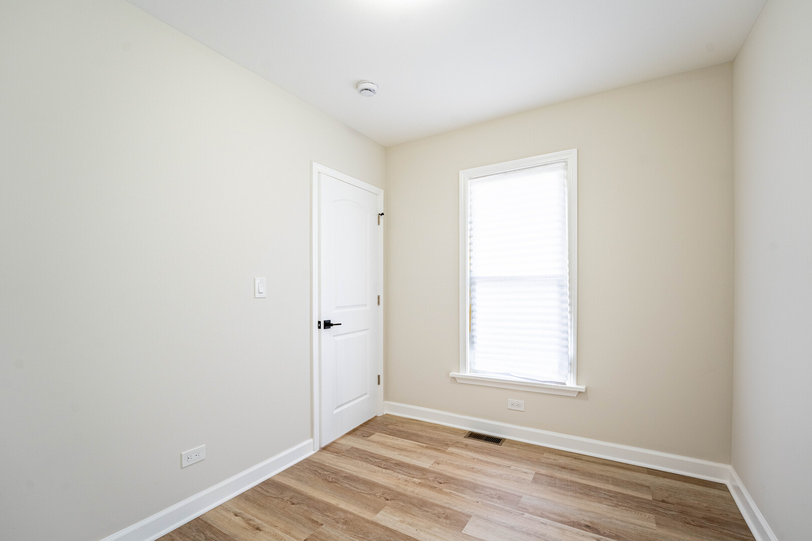 17825 Chicago Avenue Property Photo 20