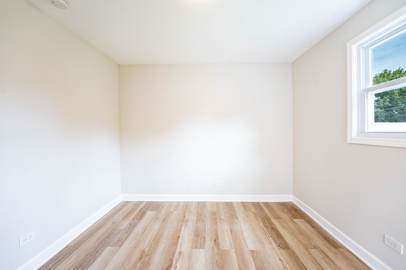 17825 Chicago Avenue Property Photo 21