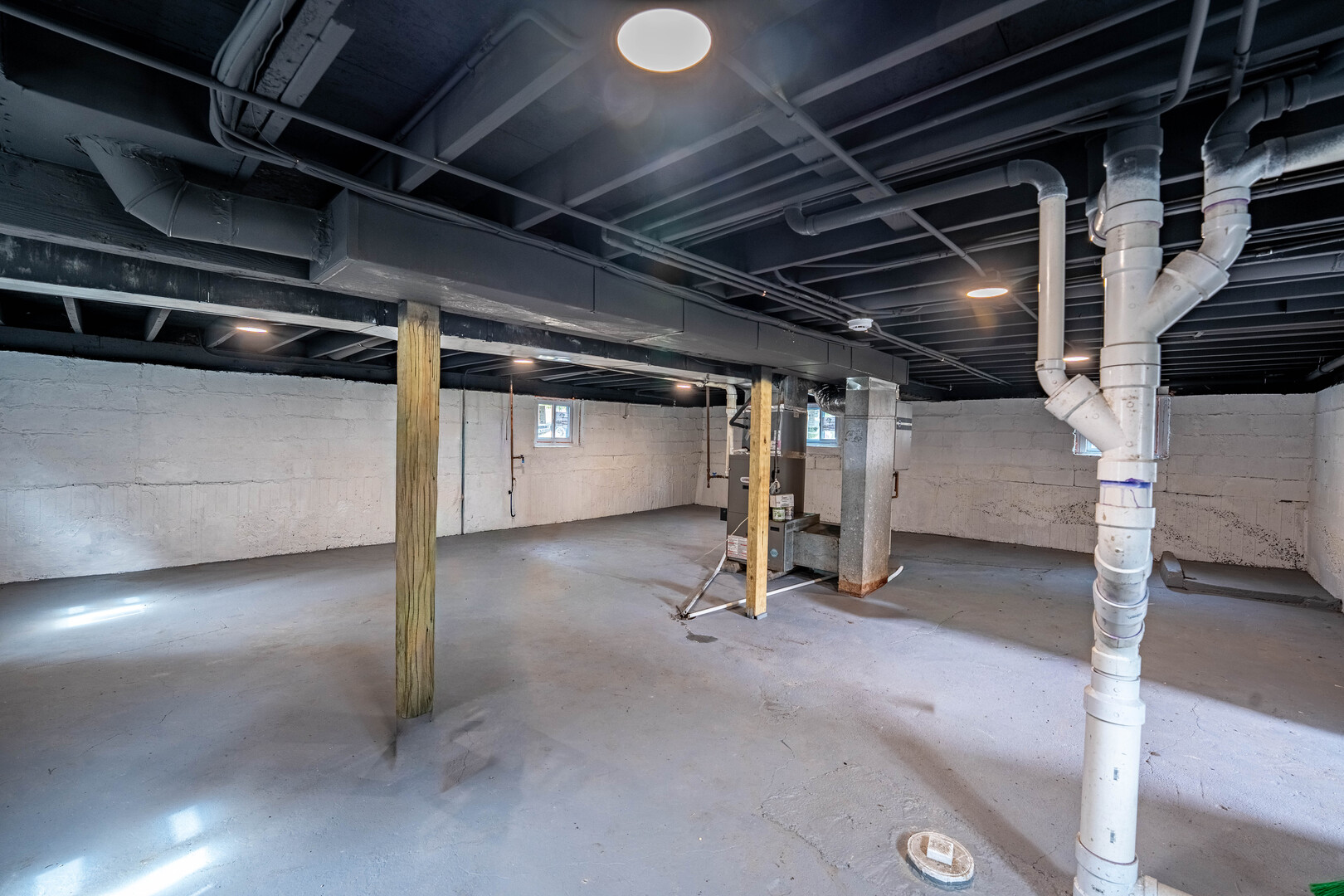 17825 Chicago Avenue Property Photo 24