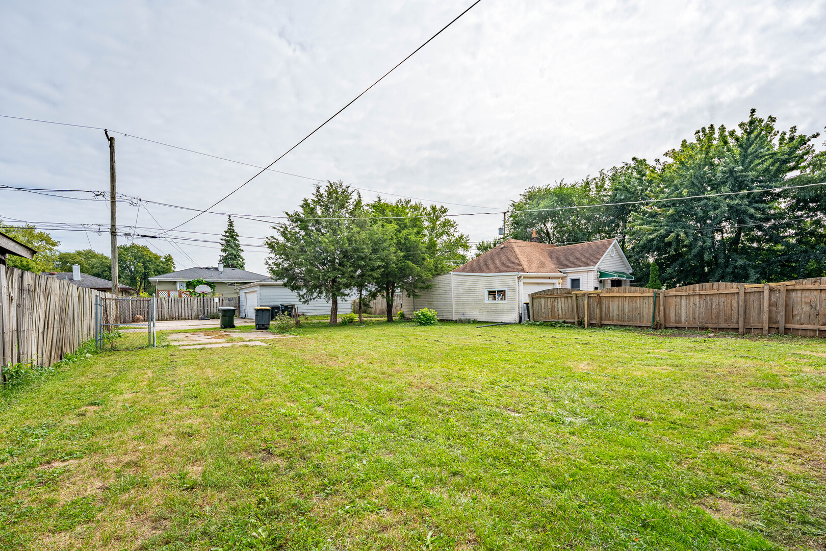 17825 Chicago Avenue Property Photo 29