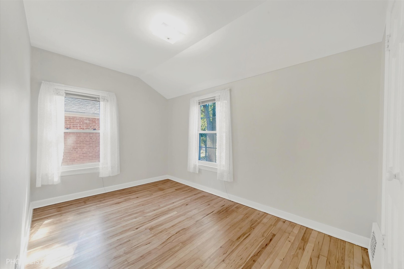 8217 Laramie Avenue Property Photo 18