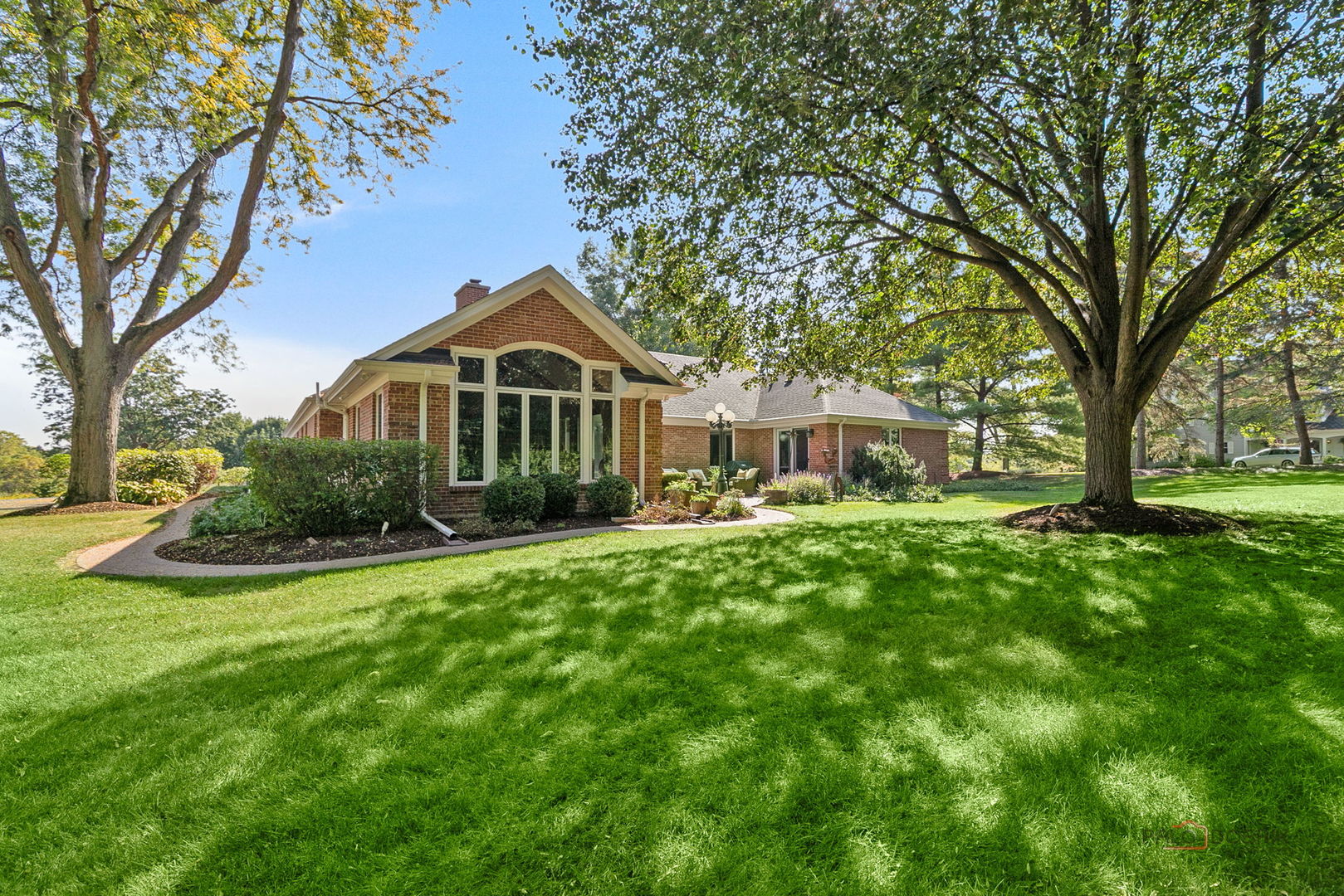 79 Mark Drive Property Photo 4