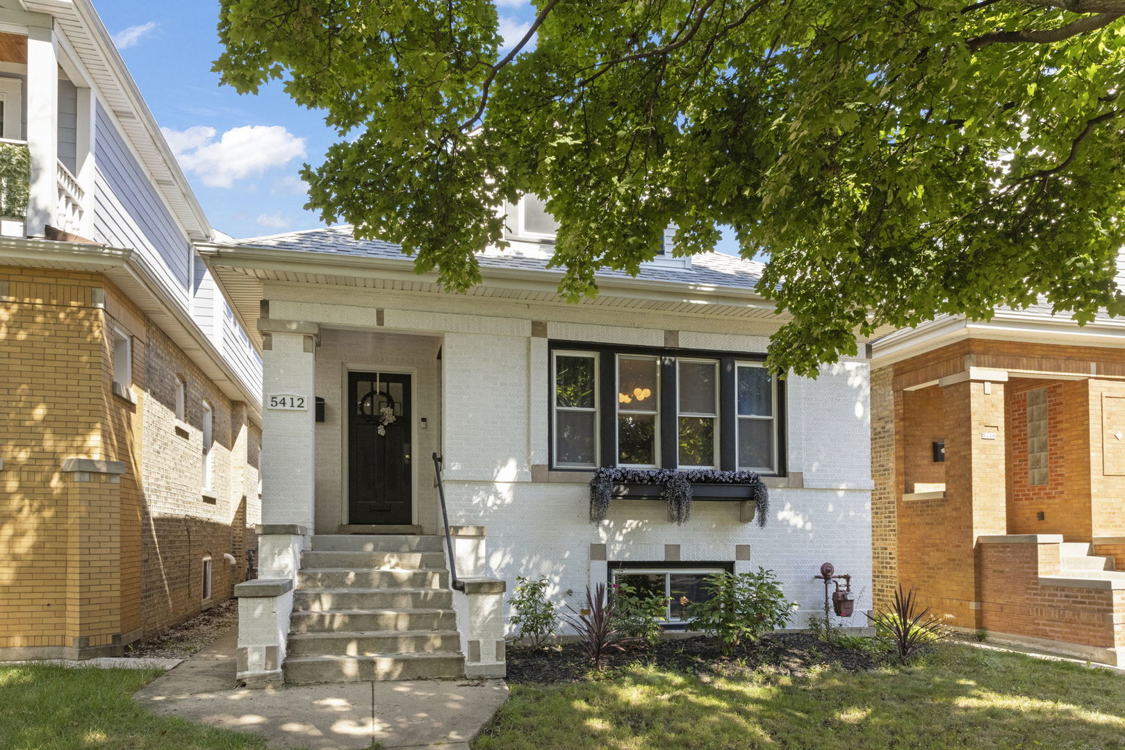 5412 W Henderson Street Property Photo 1