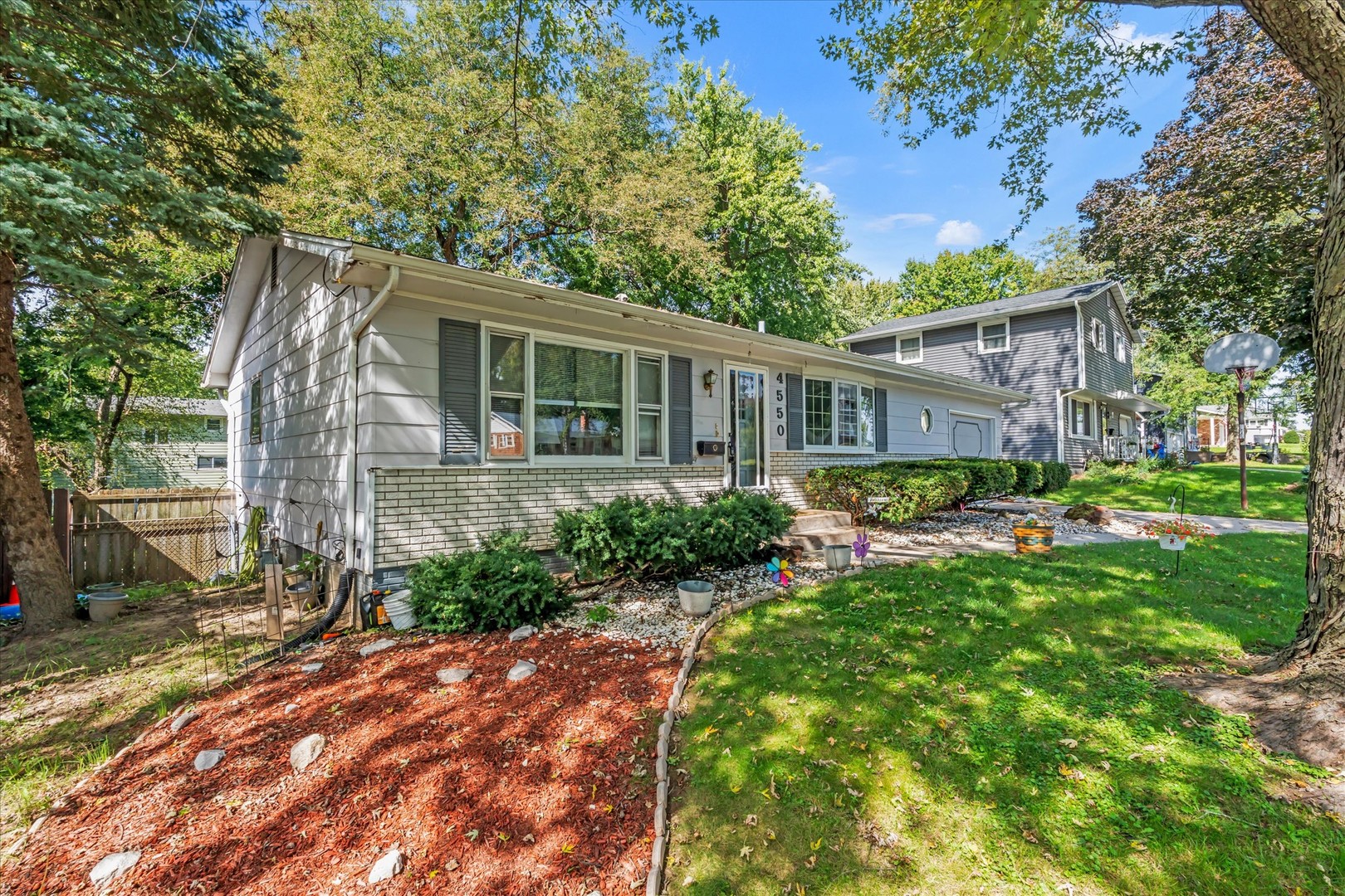 4550 Sheridan Street Property Photo 4