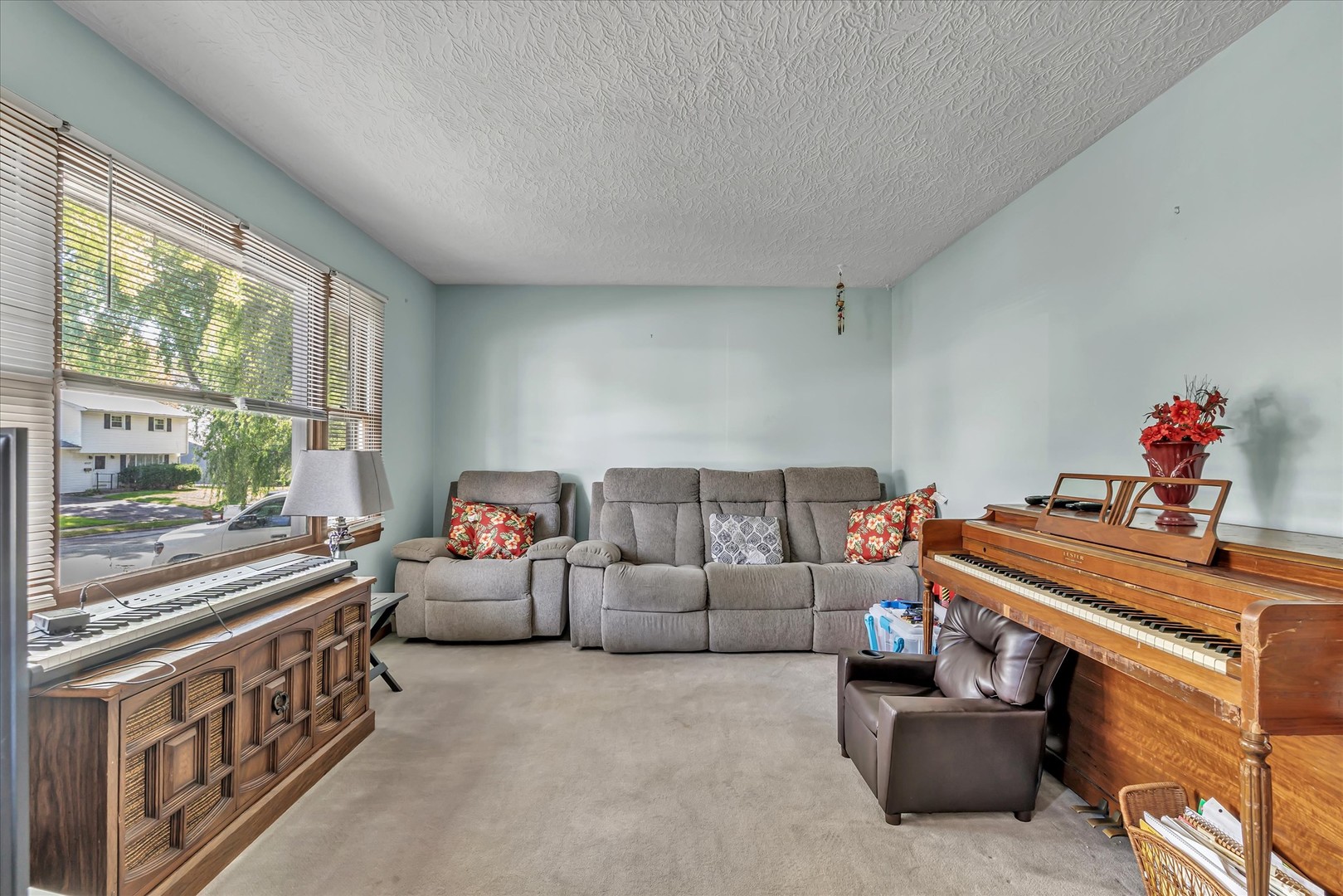 4550 Sheridan Street Property Photo 15