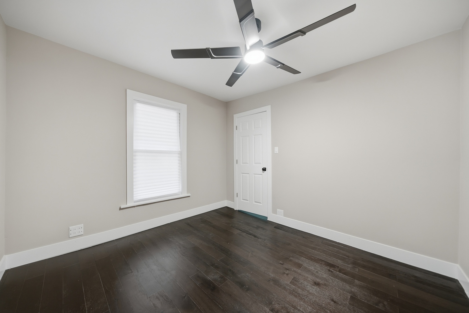 122 N Long Avenue Property Photo 22