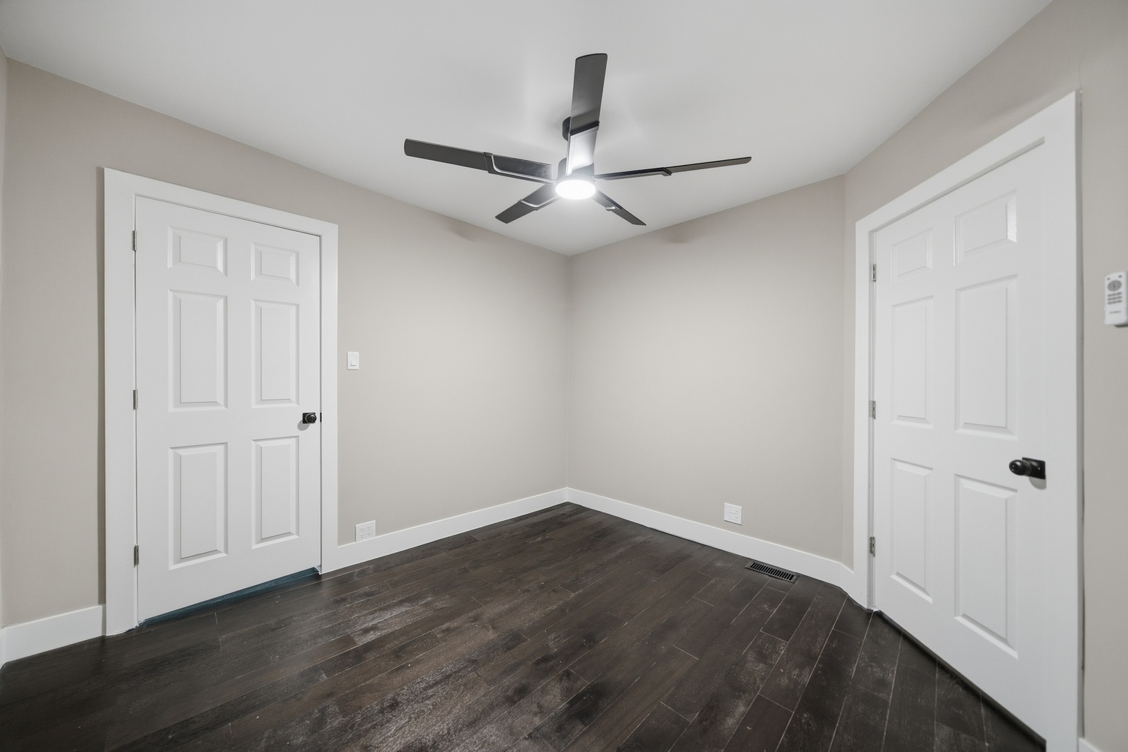 122 N Long Avenue Property Photo 24