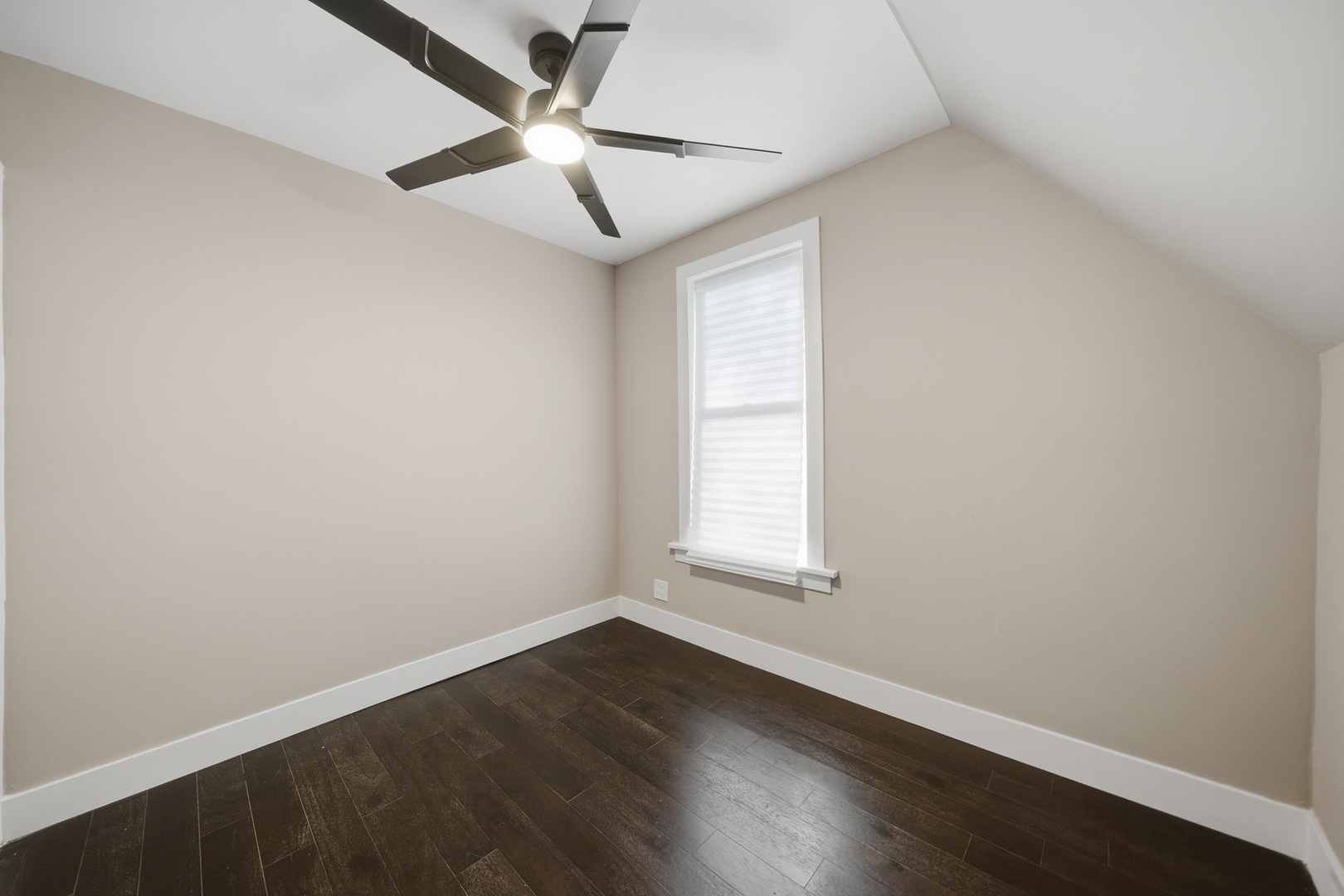 122 N Long Avenue Property Photo 26