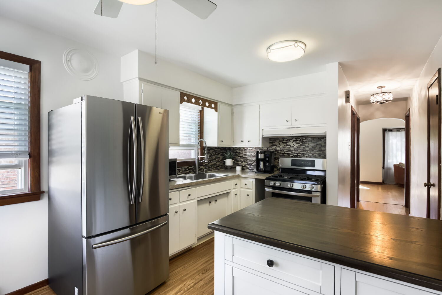 3428 W 116th Street Property Photo 5