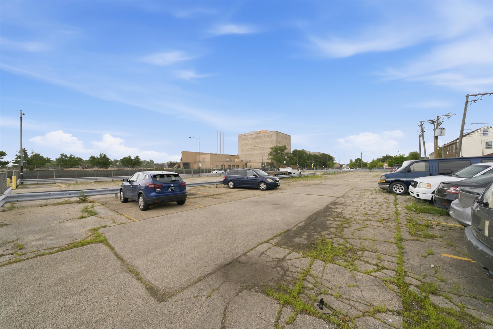 5100 S Sacramento Avenue Property Photo 13