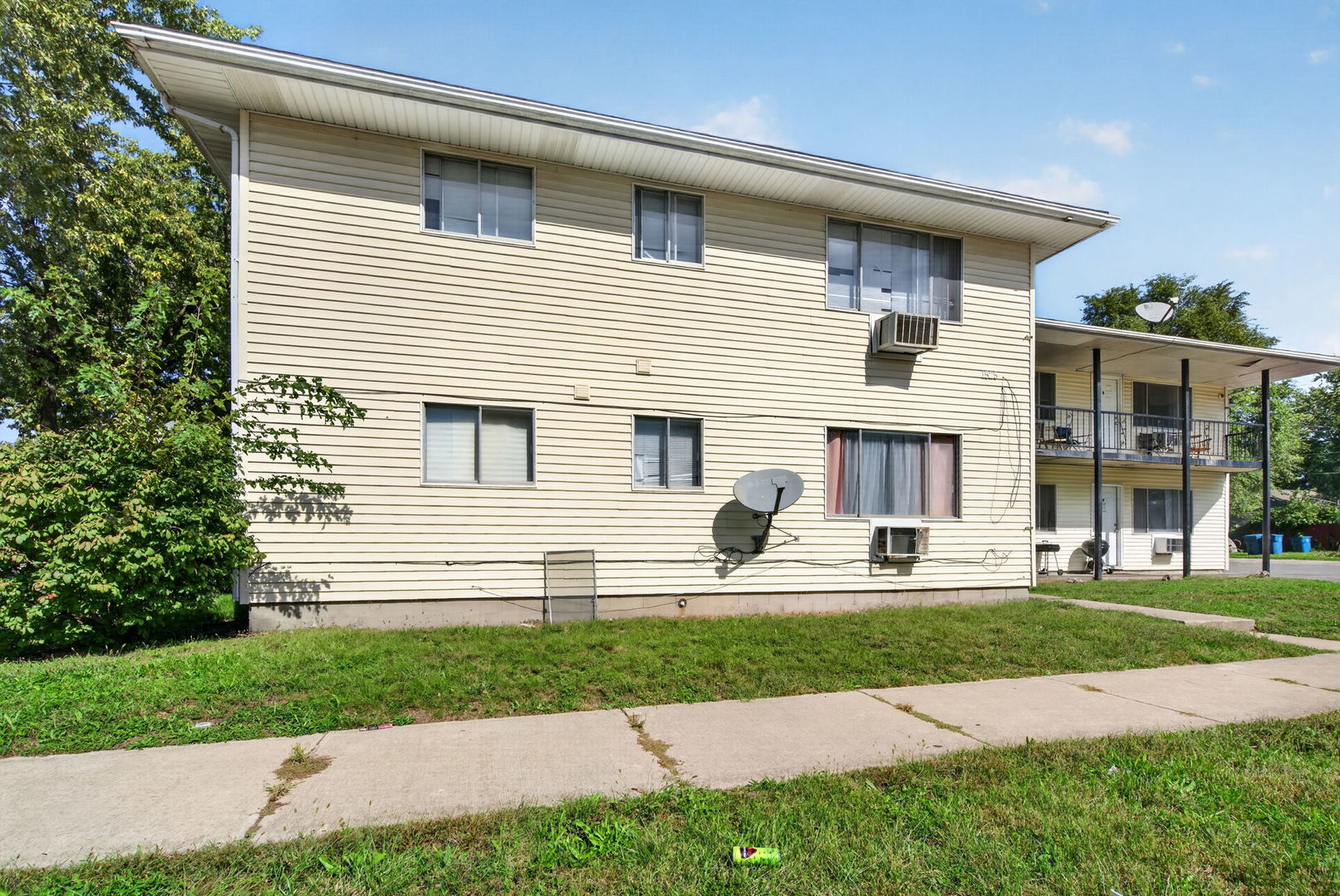 1525 E Risser Street Property Photo 6