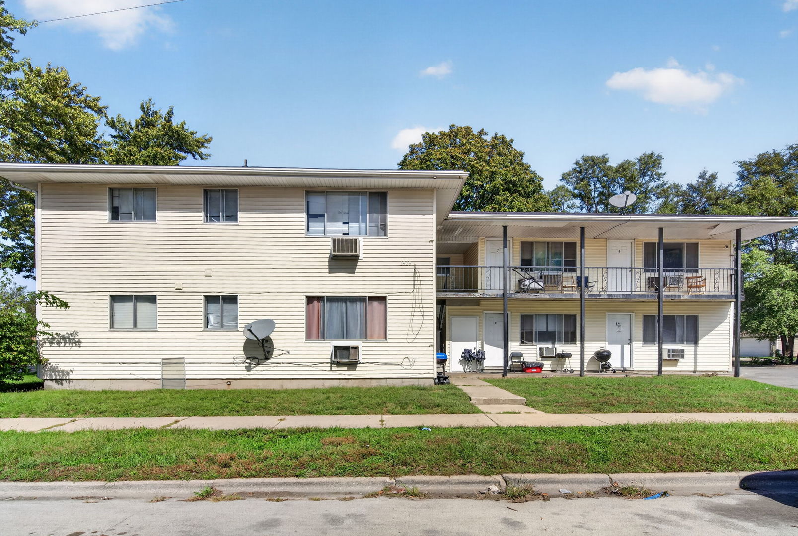 1525 E Risser Street Property Photo 8