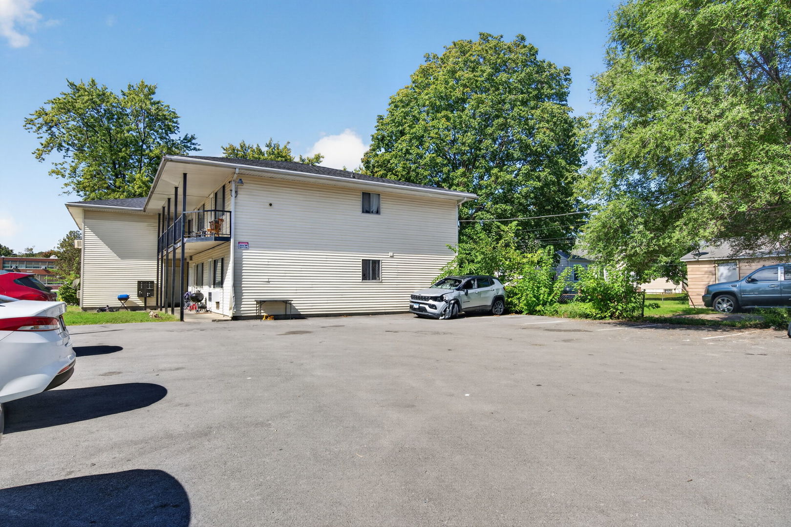 1525 E Risser Street Property Photo 12
