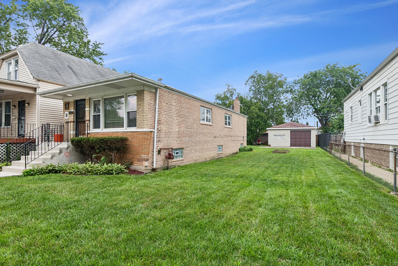 6534 S Bell Avenue Property Photo 2
