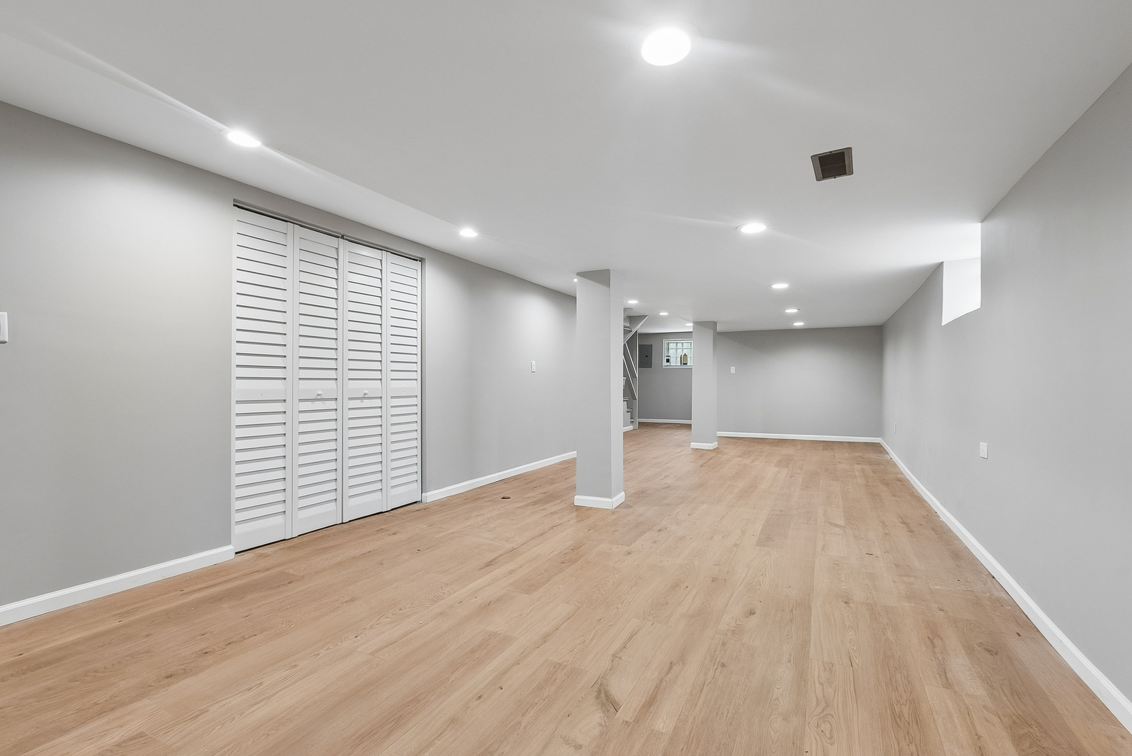 6534 S Bell Avenue Property Photo 15