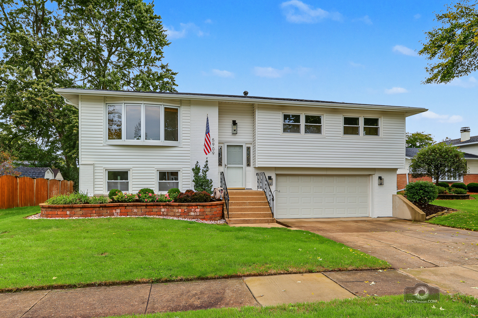 5909 El Morro Court Property Photo 1