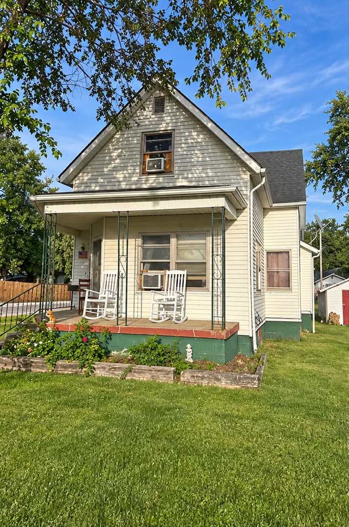 401 S Spruce Street Property Photo 1
