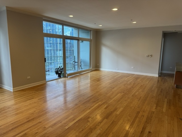 445 E North Water Street 1004 Property Photo 3