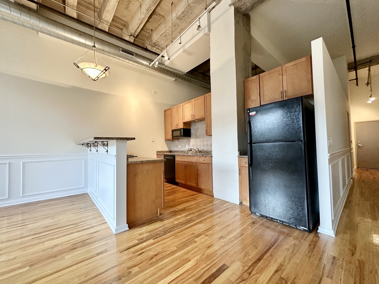 1645 W Ogden Avenue 307 Property Photo 5