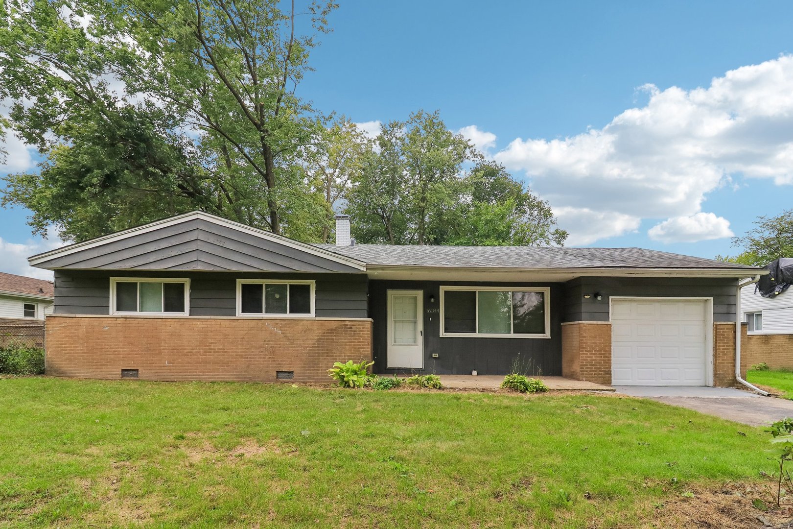 16344 Spaulding Avenue Property Photo 1