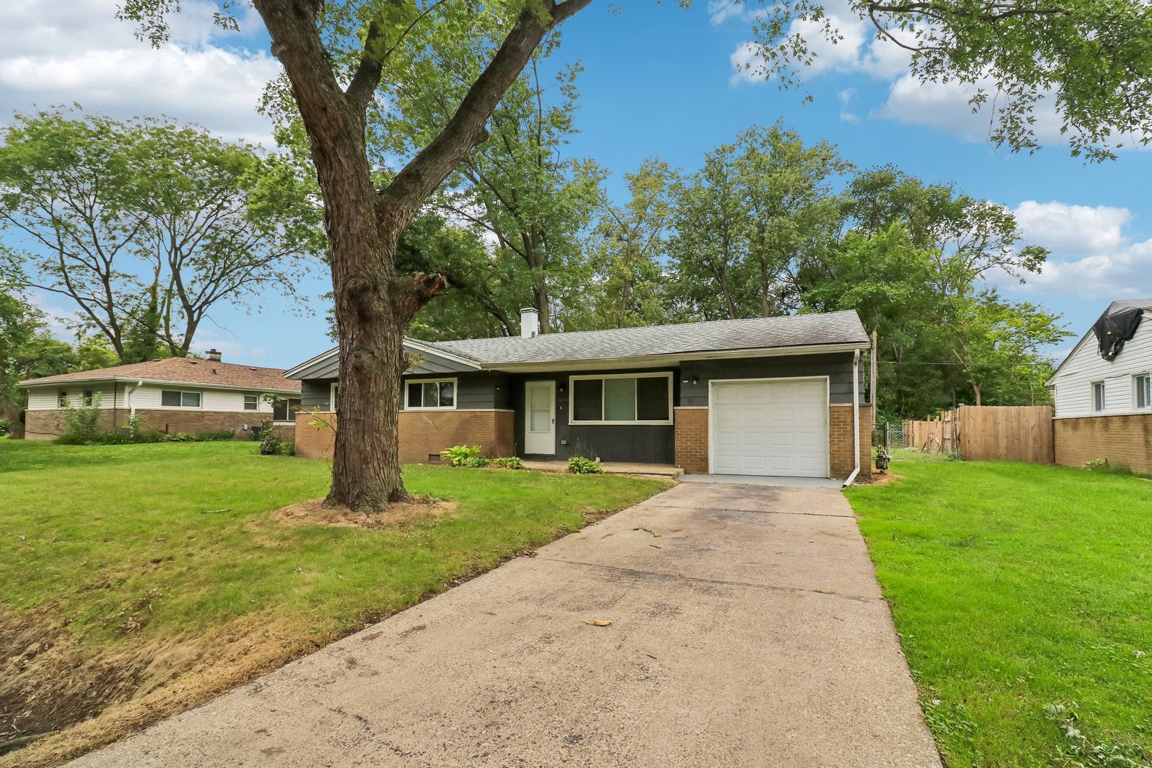 16344 Spaulding Avenue Property Photo 2