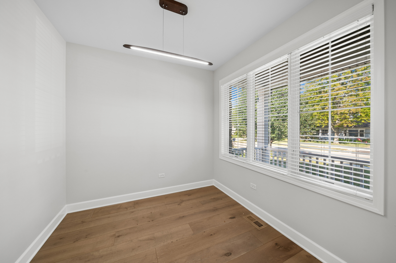 1321 N Webster Street Property Photo 4