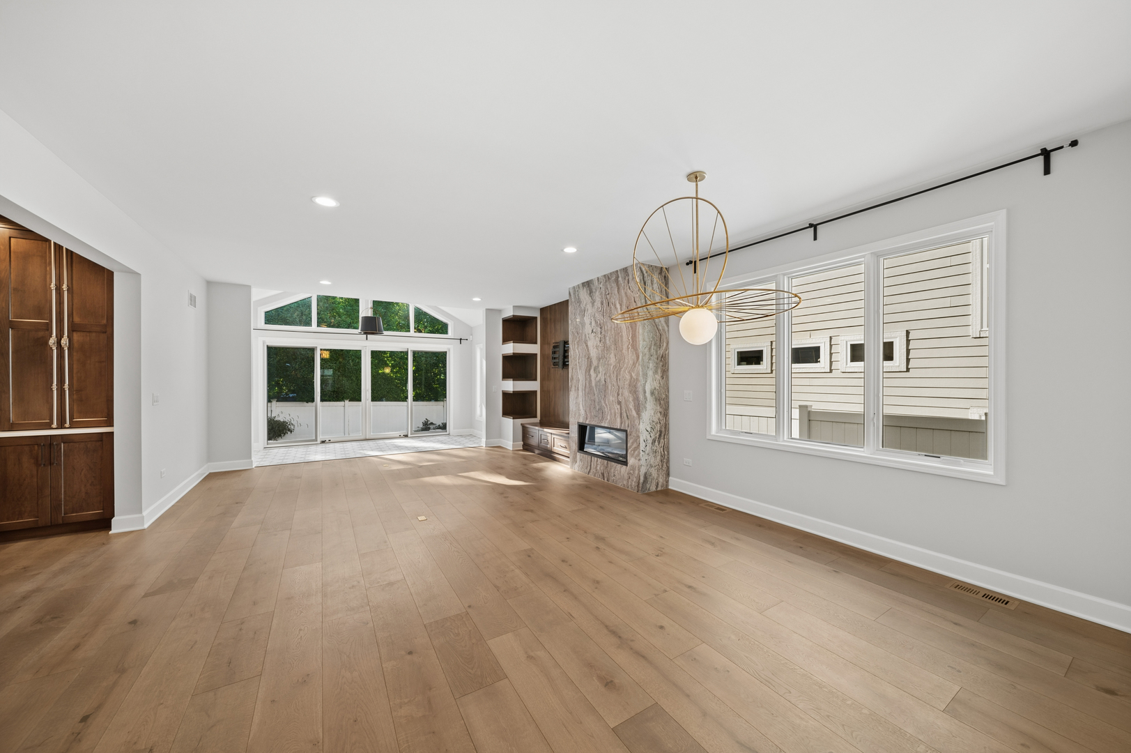 1321 N Webster Street Property Photo 9