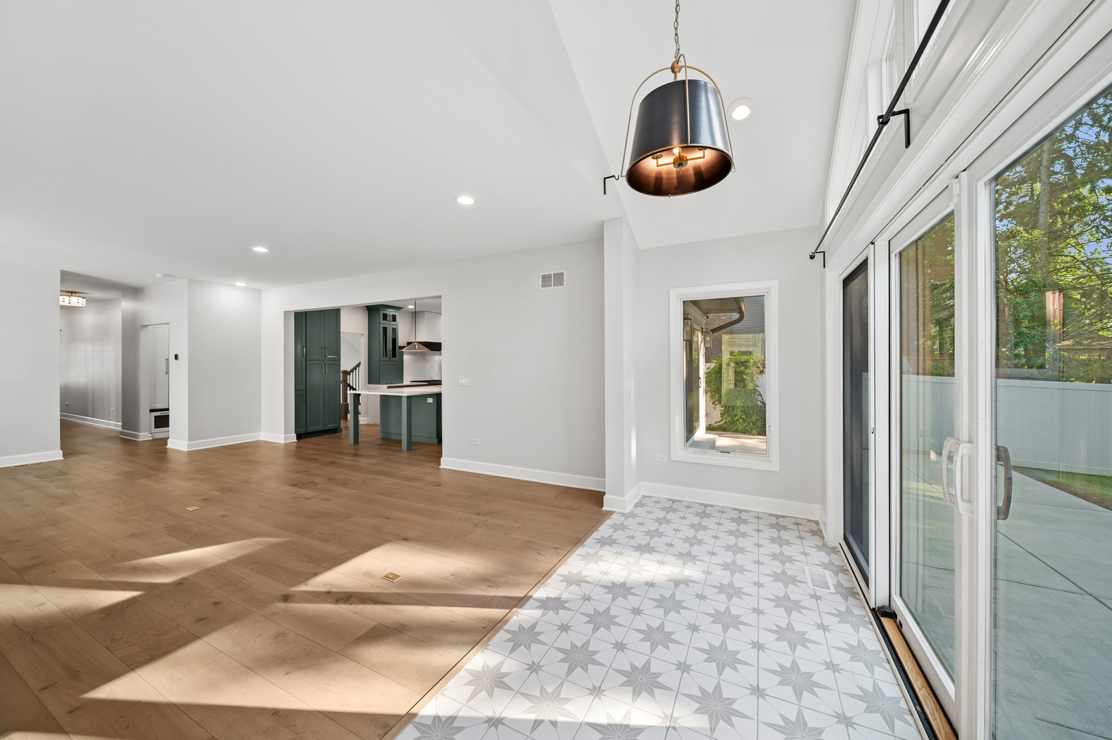1321 N Webster Street Property Photo 12
