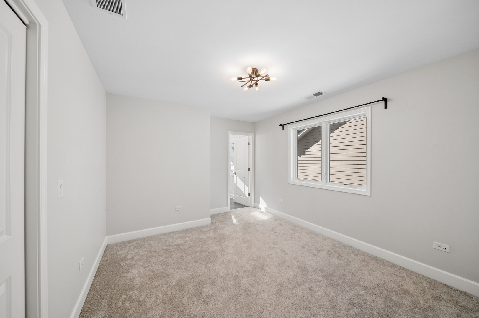 1321 N Webster Street Property Photo 26