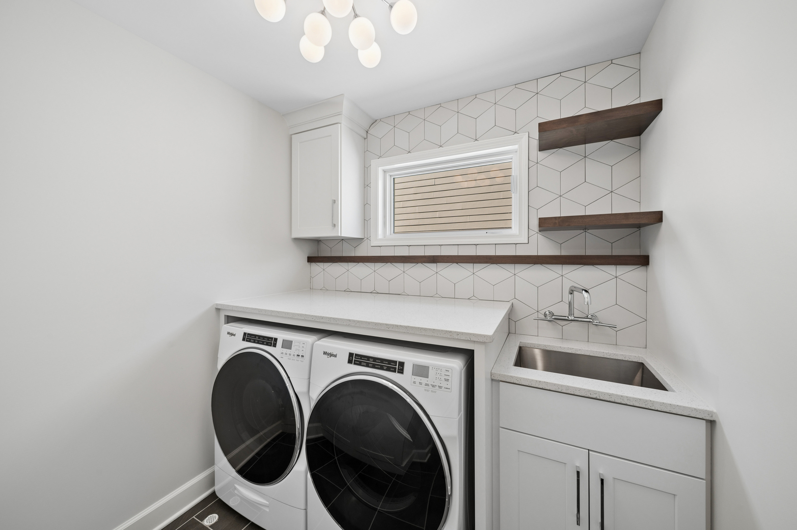 1321 N Webster Street Property Photo 28