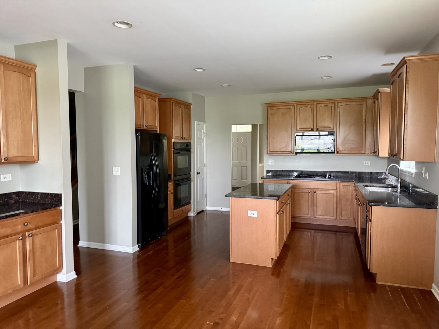 788 Bonaventure Drive Property Photo 5