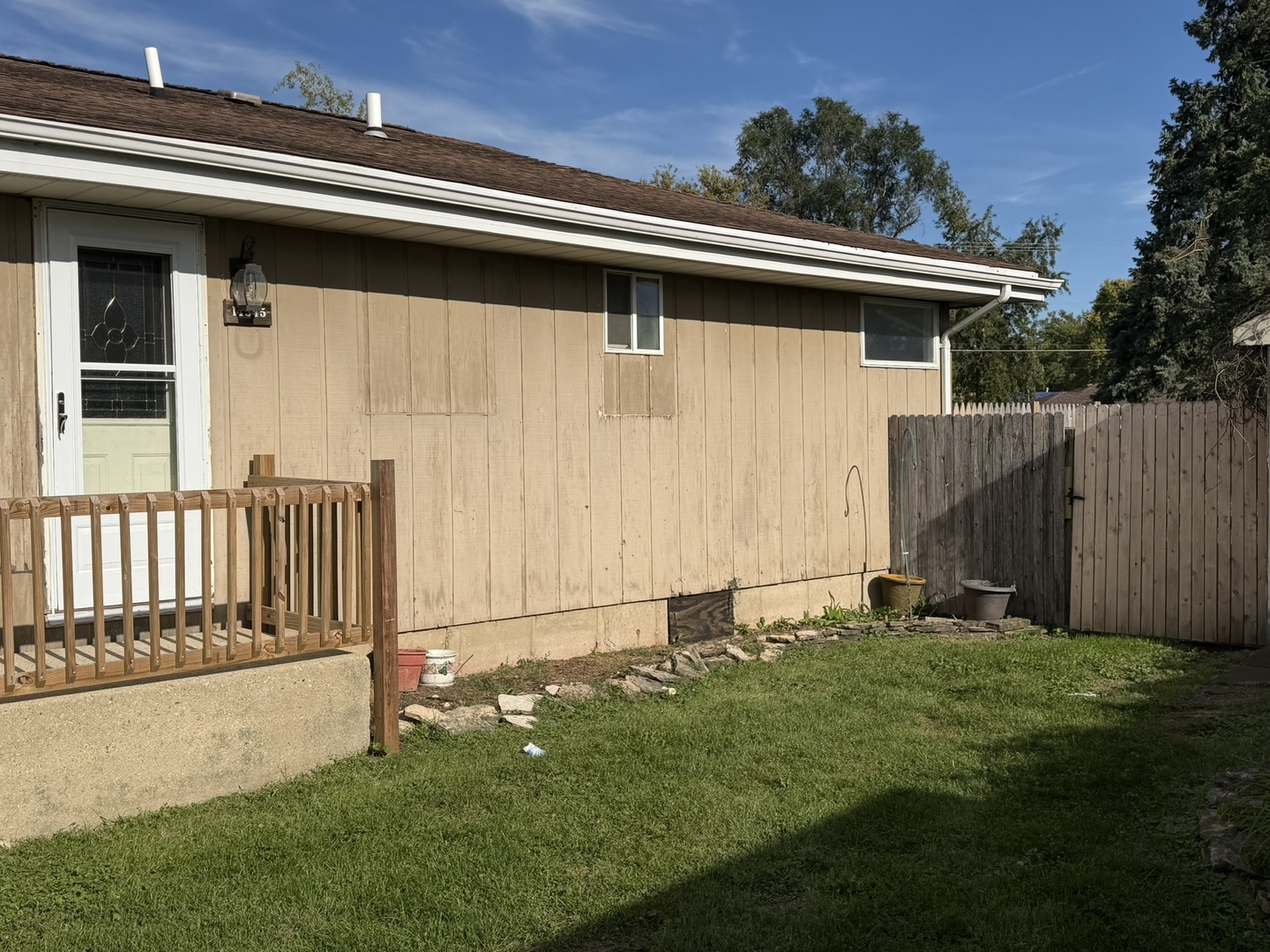 14545 Archer Avenue Property Photo 2