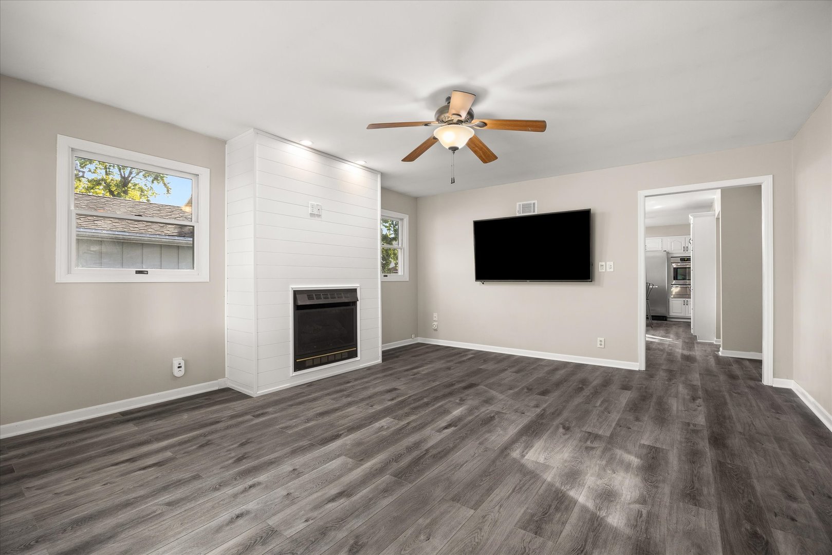 505 2nd Street Property Photo 8