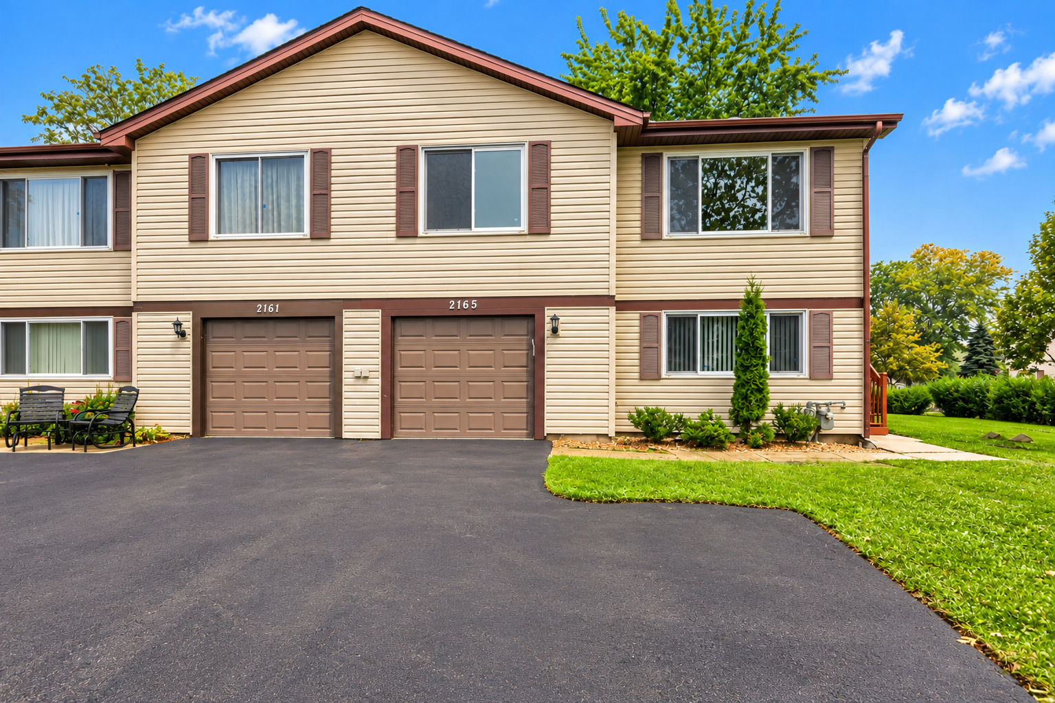 2165 Wildwood Court Property Photo 1