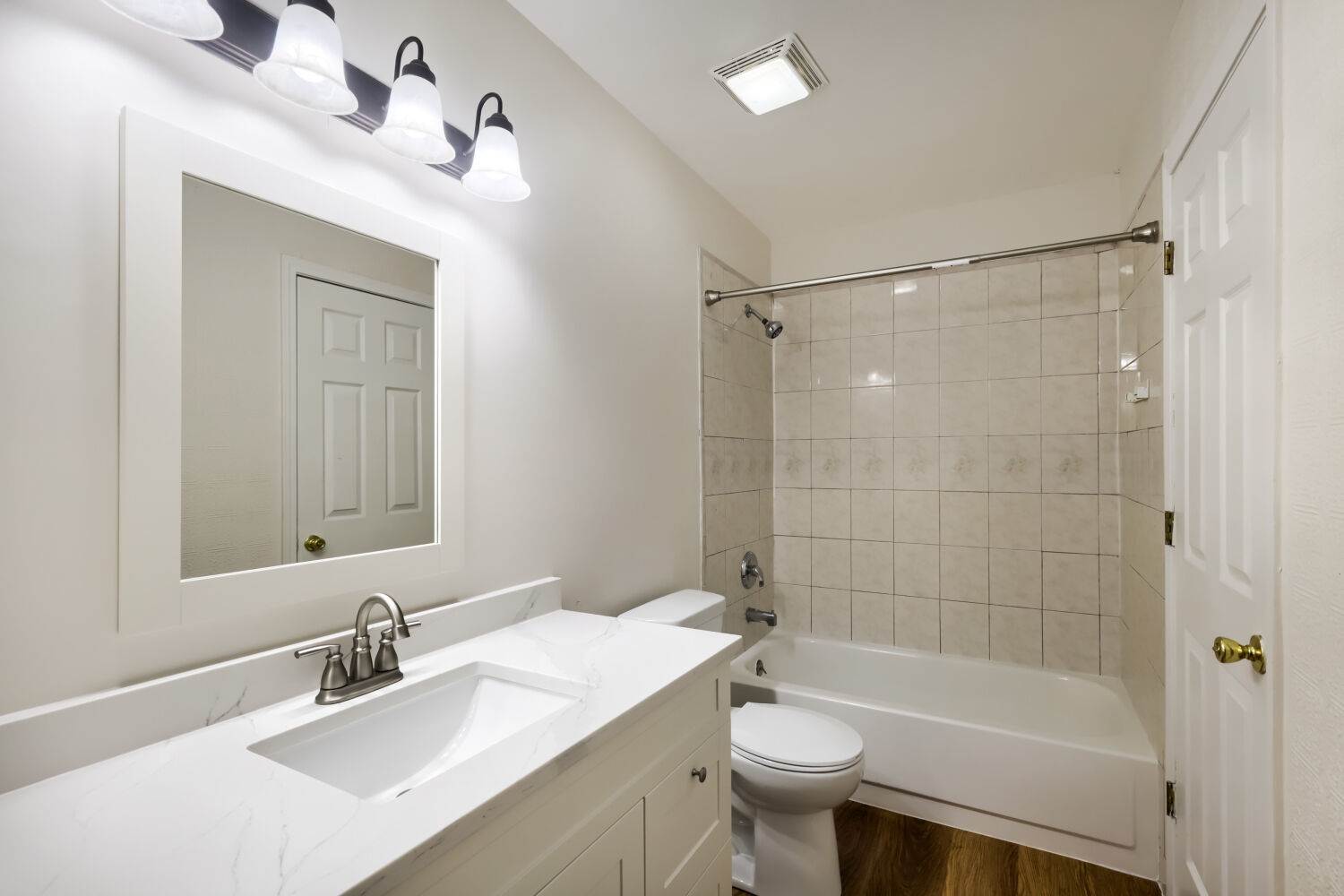 2165 Wildwood Court Property Photo 9