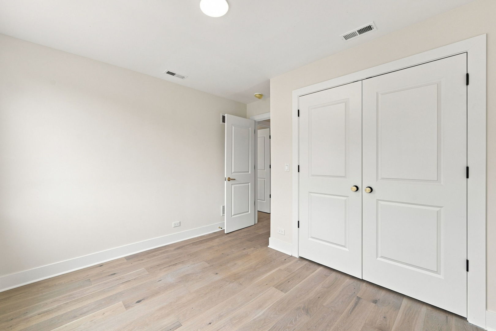 121 N Kensington Avenue Property Photo 29