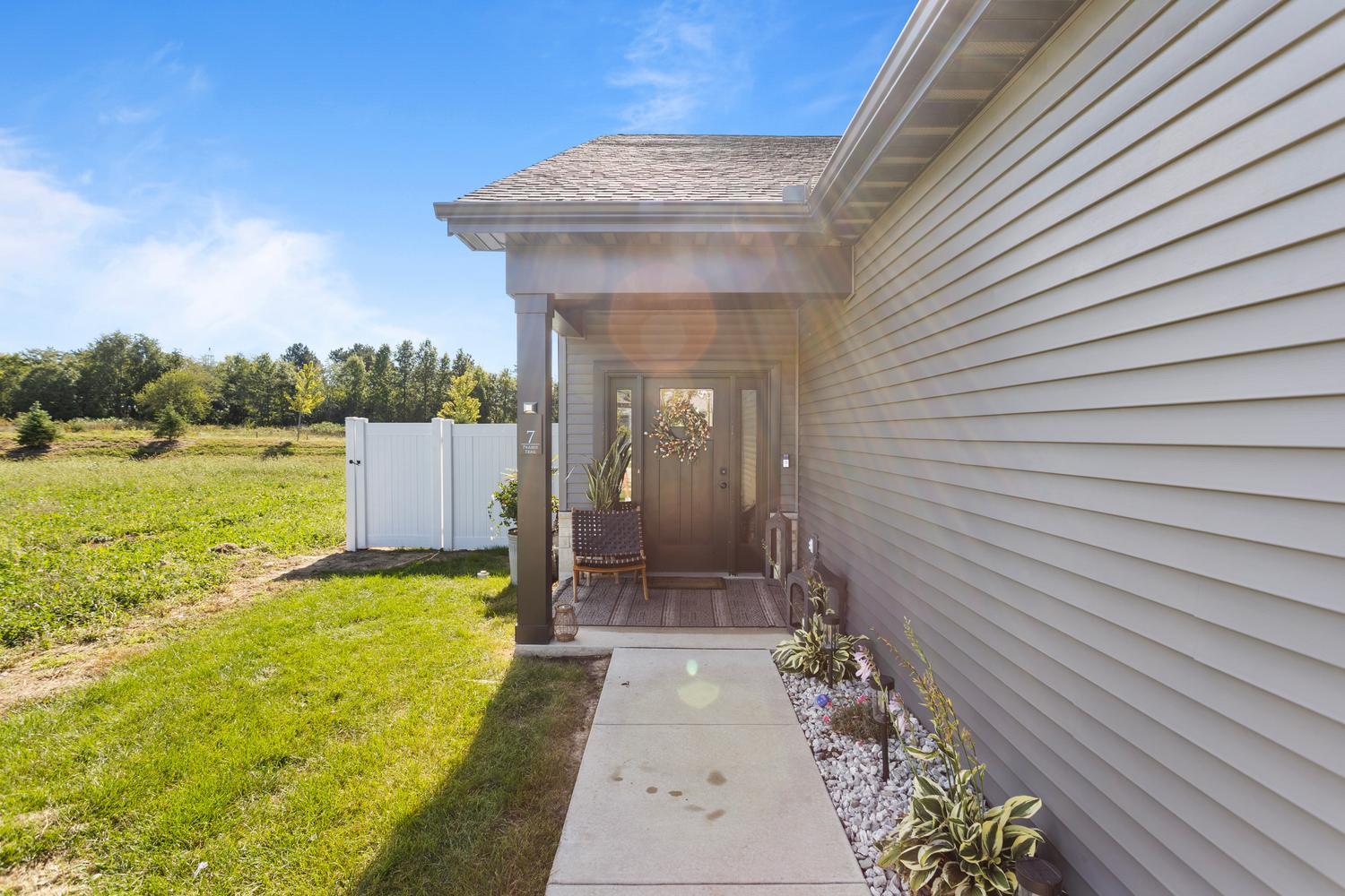 7 Prairie Trail Property Photo 3