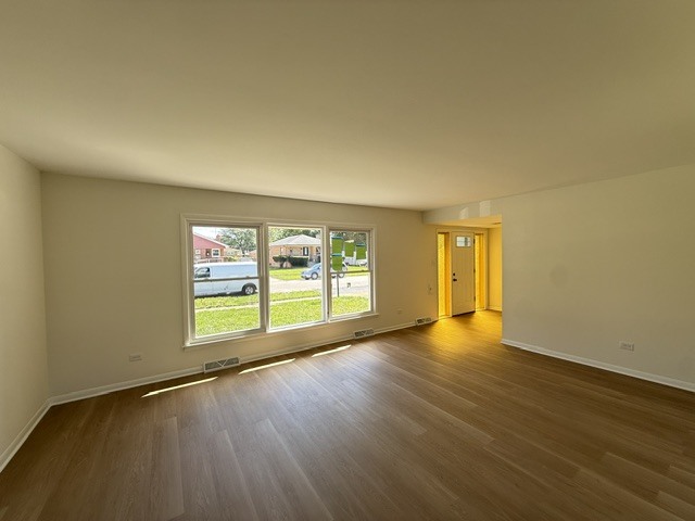 15736 Drexel Avenue Property Photo 2
