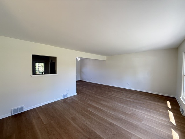 15736 Drexel Avenue Property Photo 3