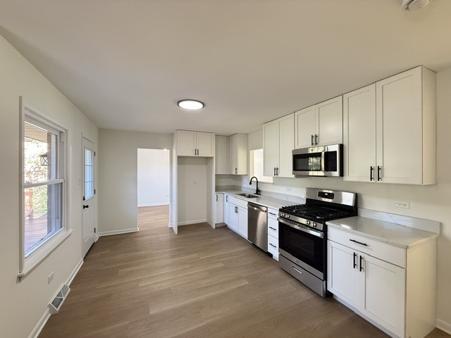 15736 Drexel Avenue Property Photo 4
