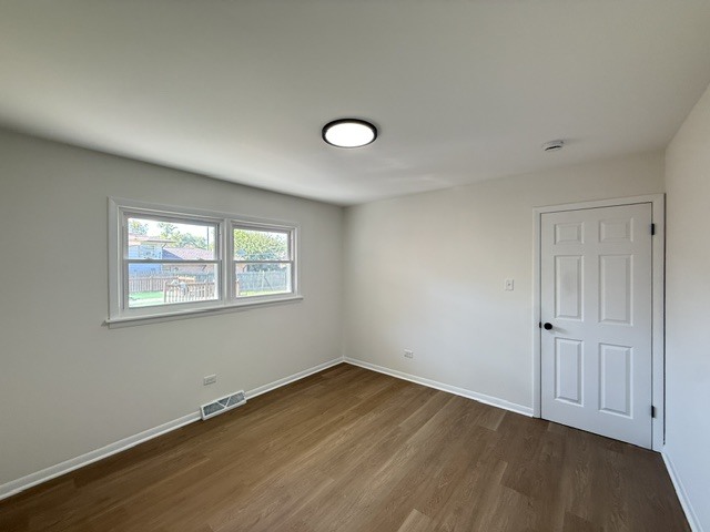 15736 Drexel Avenue Property Photo 8