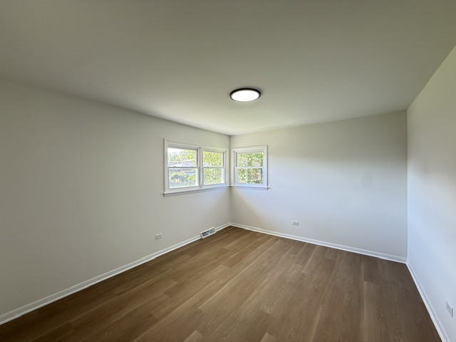 15736 Drexel Avenue Property Photo 9