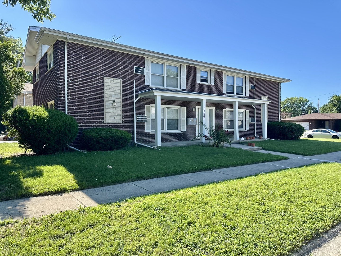 18207 Locust Street Property Photo 1