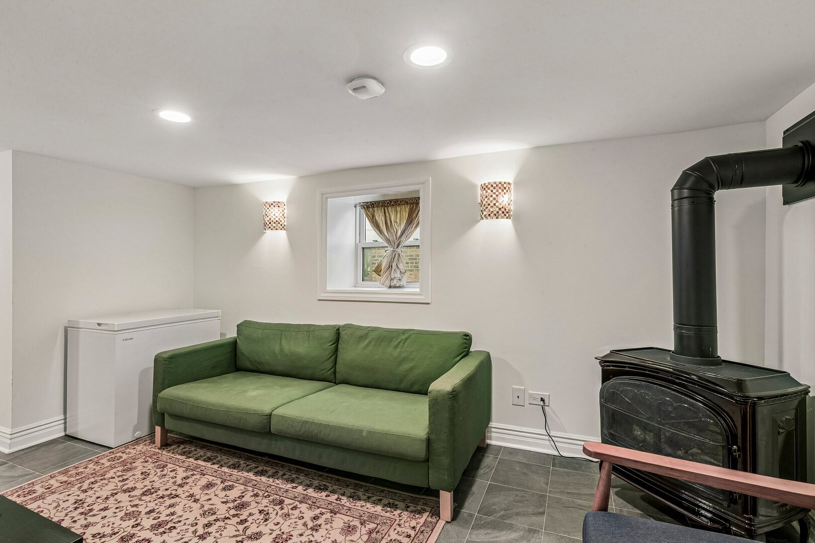 4731 N Kilbourn Avenue Property Photo 25