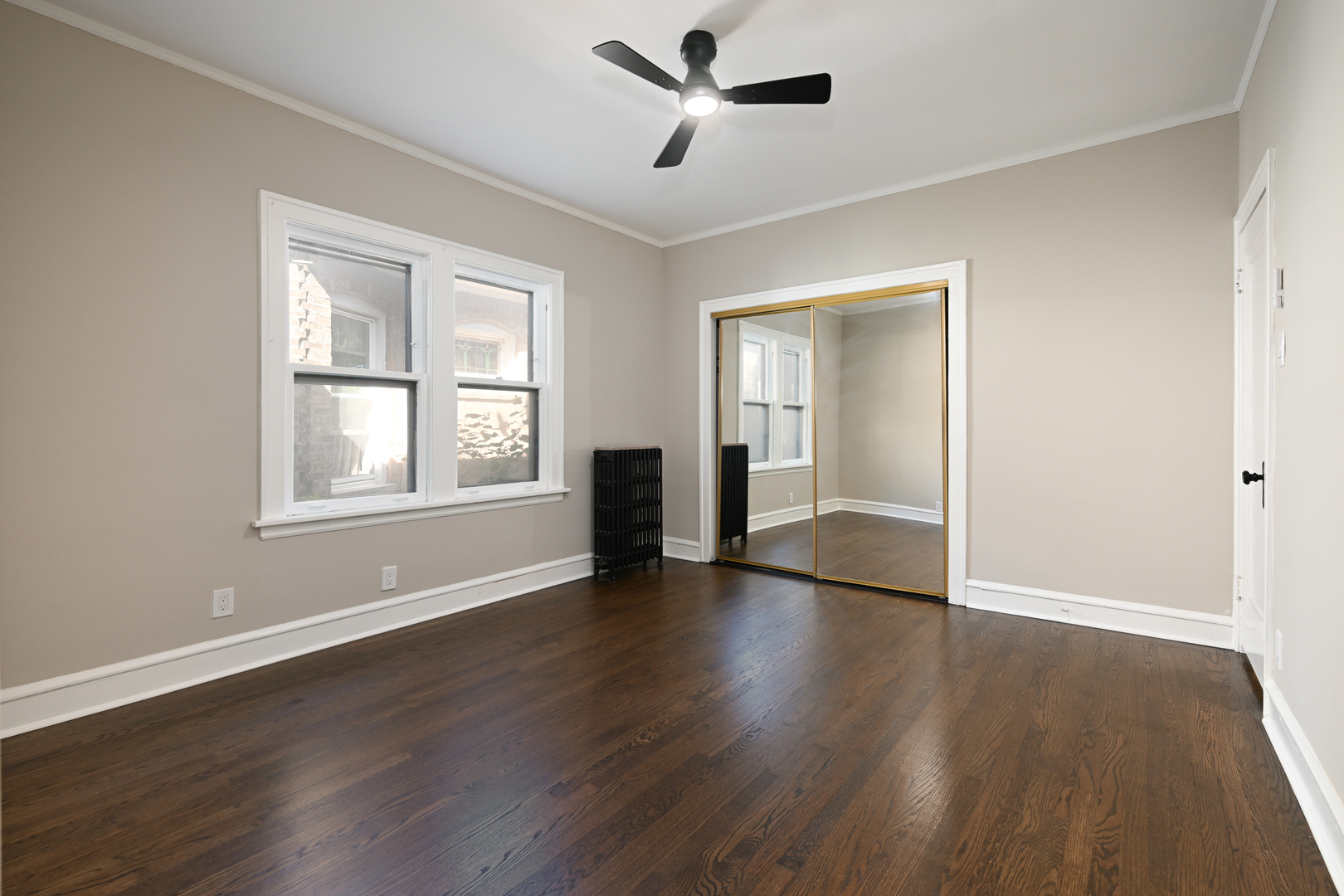 2619 W Farwell Avenue Property Photo 18