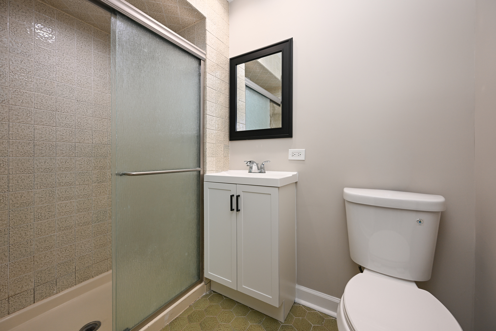 2619 W Farwell Avenue Property Photo 19