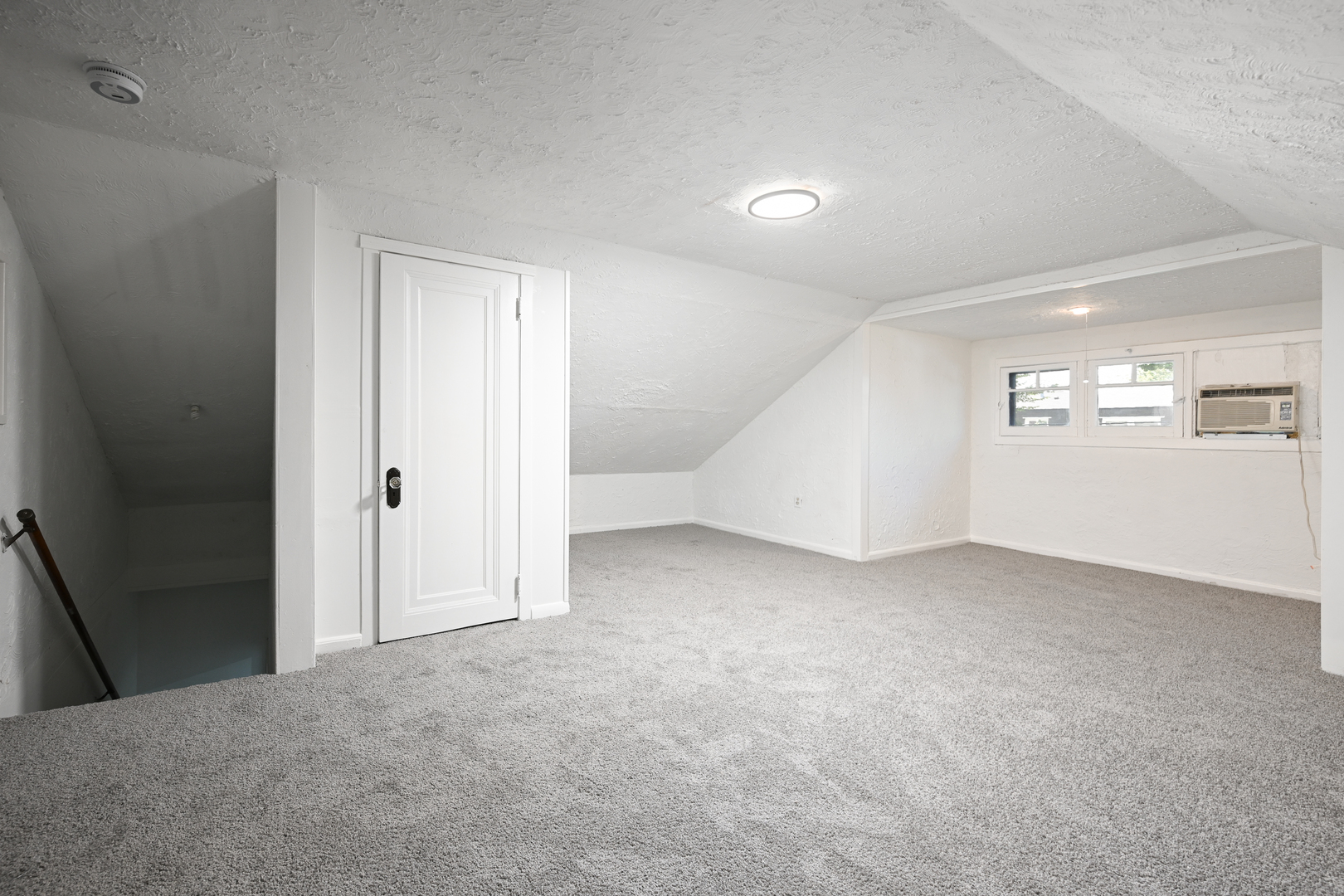 2619 W Farwell Avenue Property Photo 21