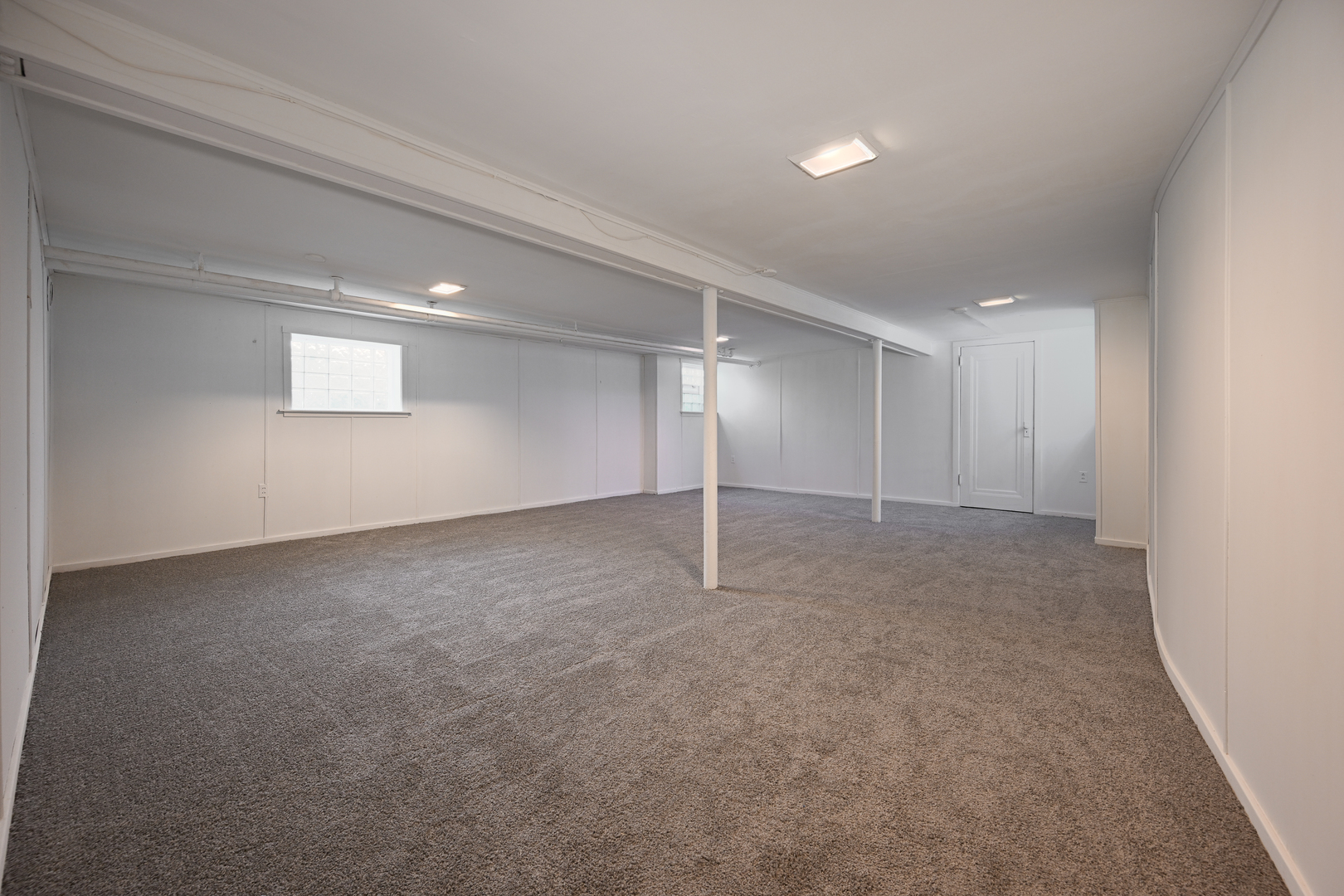 2619 W Farwell Avenue Property Photo 23